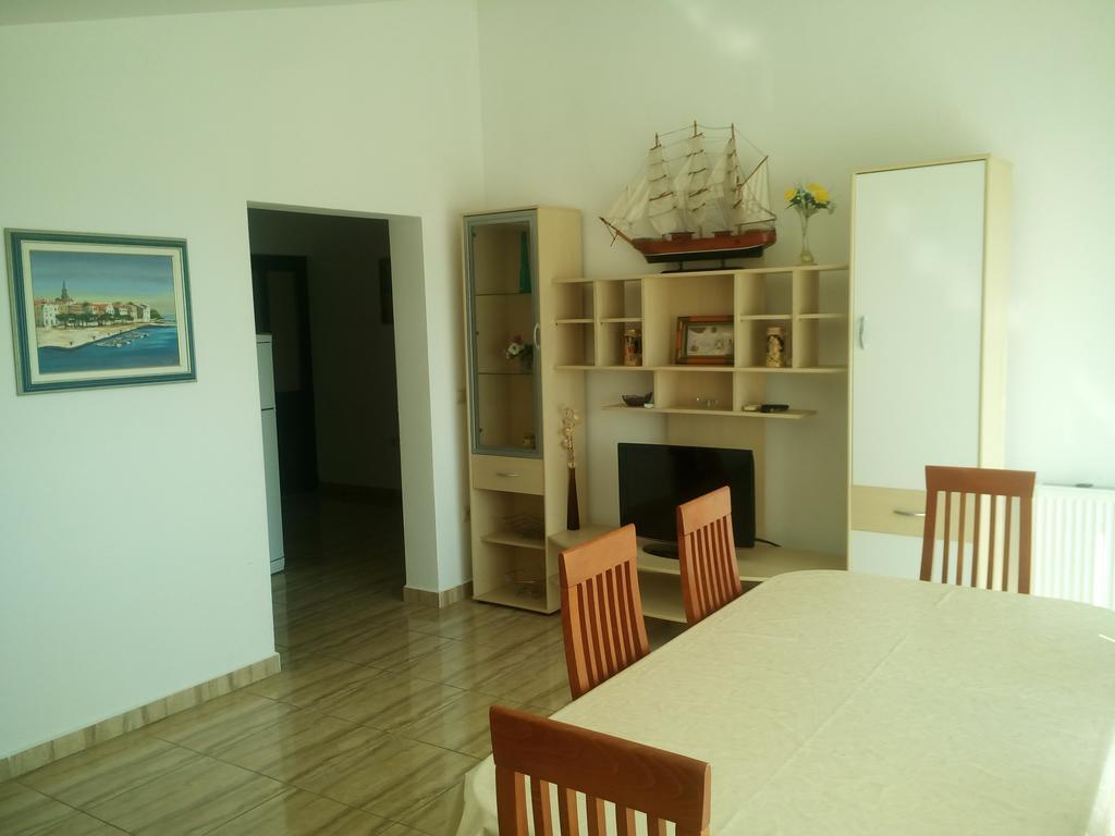 Apartmani Kapitanovic Biograd Na Moru Eksteriør billede